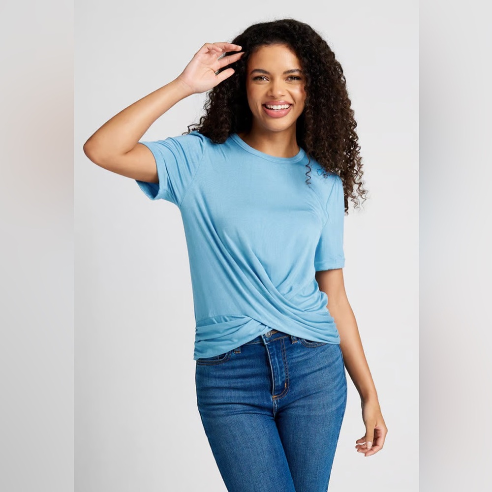 ModCloth NWT A Twist of Fun Knit Top - Blue